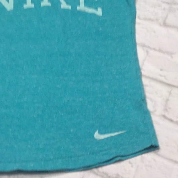 Nike Ladies Short Sleeve T🌺 - Picture 3 of 8